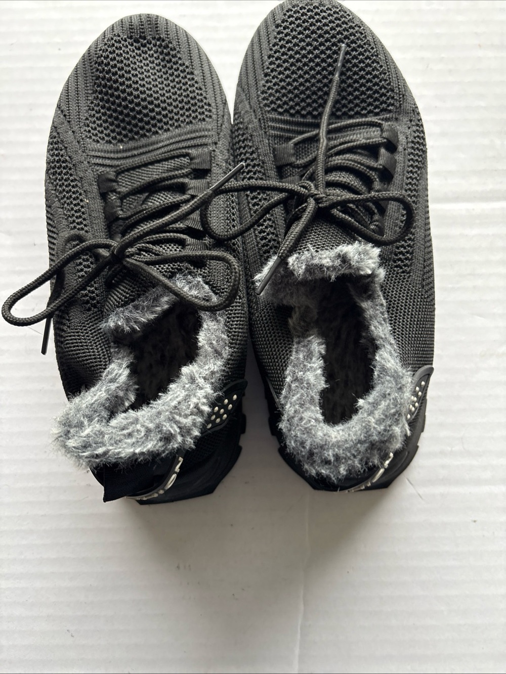Fashion Women's Black Knit Lace-Up Sneakers with Faux Fur Collar-Size 10